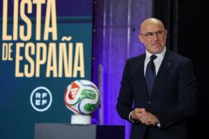 مدرب إسبانيا يبرر غياب نجوم ريال مدريد عن قائمة الماتدرو في كأس العالم